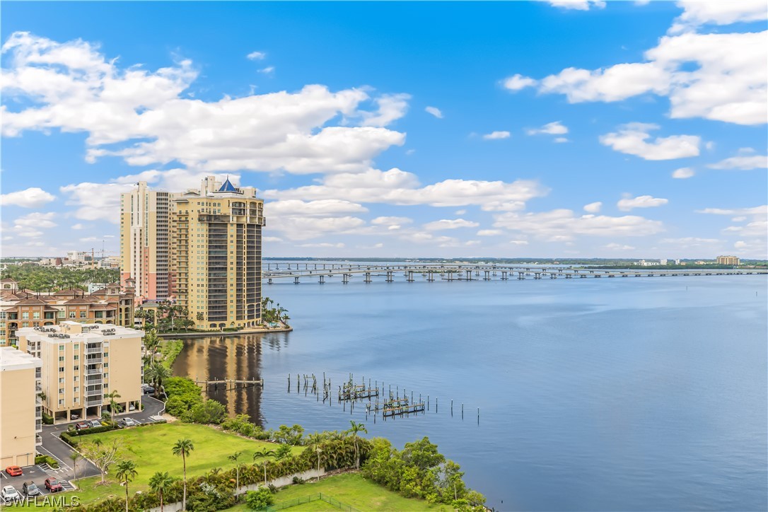 3000 Oasis Grand Boulevard 1507