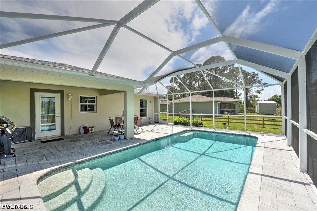 5029 W Hummingbird Drive