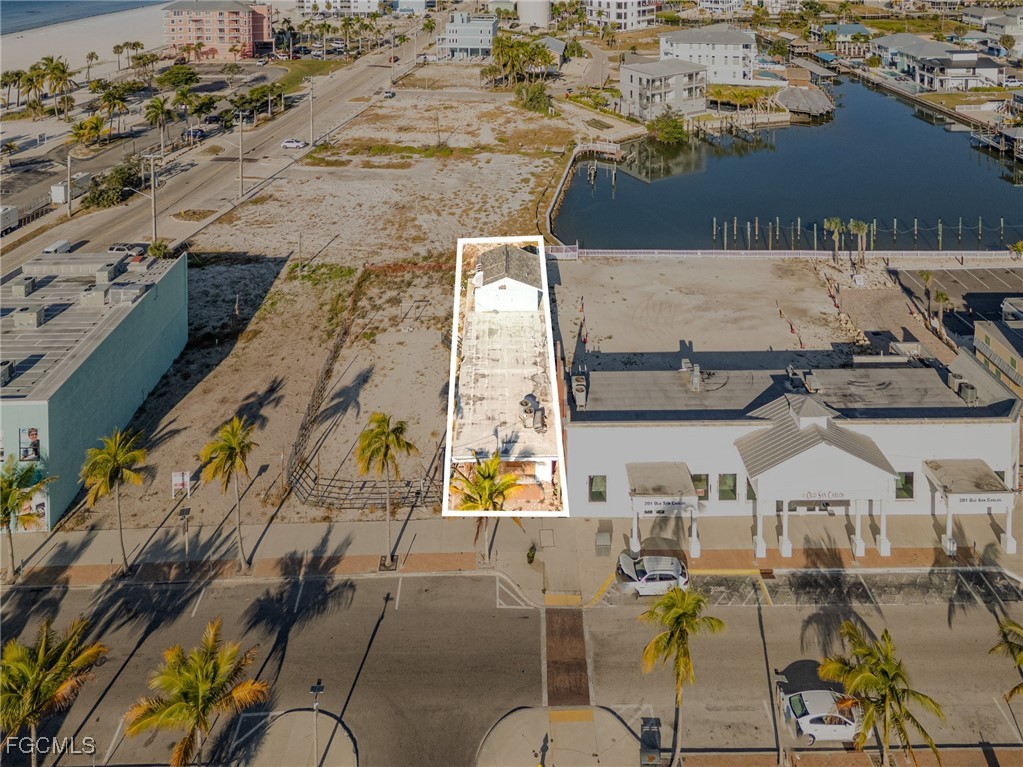 185 Old San Carlos Boulevard