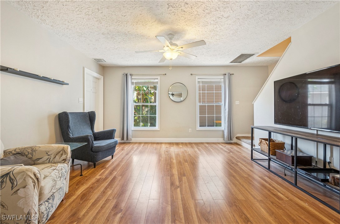239 Leawood Circle
