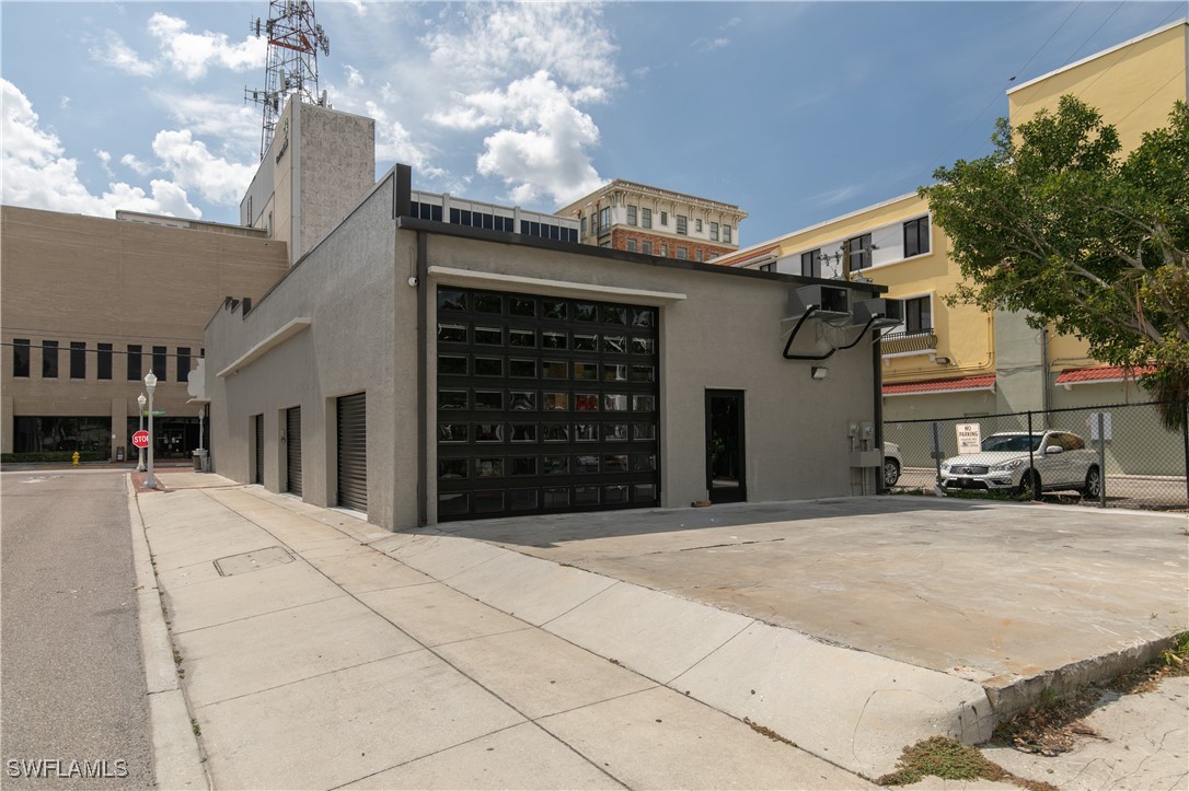 1529 Lee Street