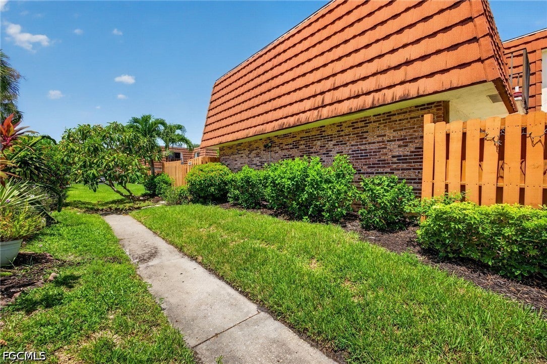 1448 Park Shore Circle 2