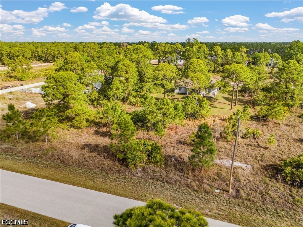 1113 Darling Street E