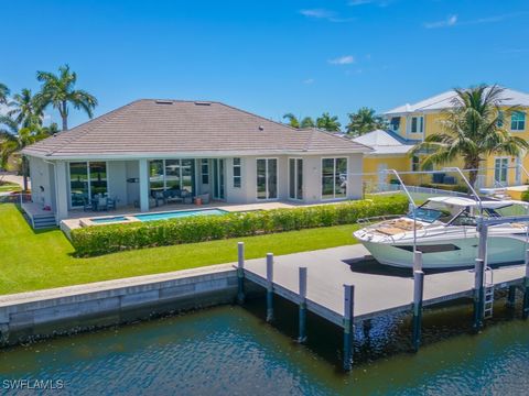 A home in MARCO ISLAND