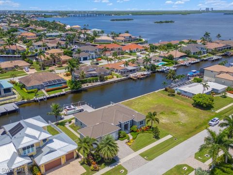 A home in MARCO ISLAND