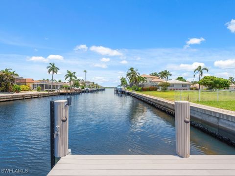 A home in MARCO ISLAND