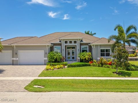 A home in MARCO ISLAND