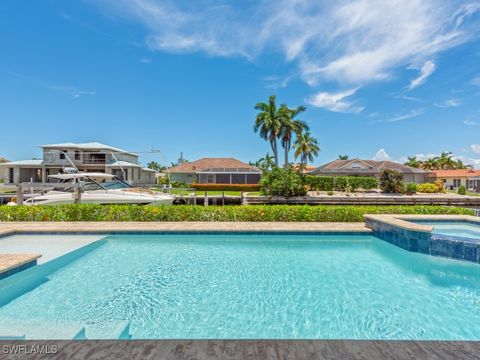 A home in MARCO ISLAND