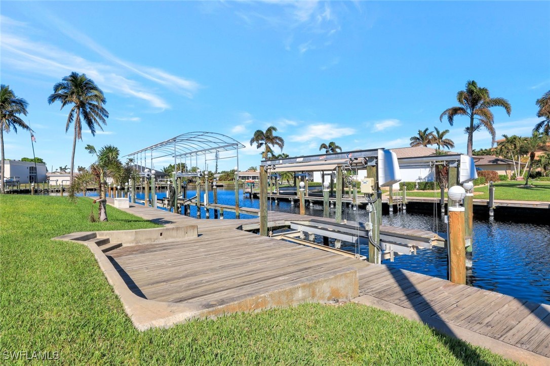 5211 Tamiami Court