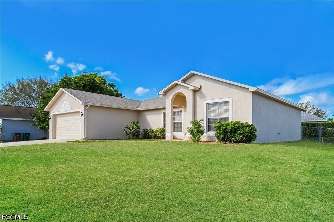 2908 SW 16th Place