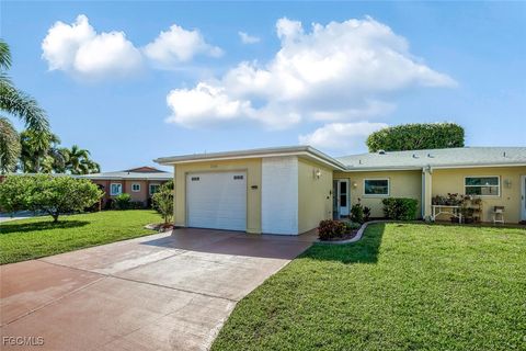 2164 Leisure Lane Fort Myers FL 33907