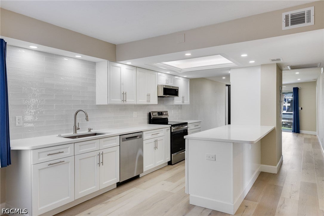 5111 Manor Court 4