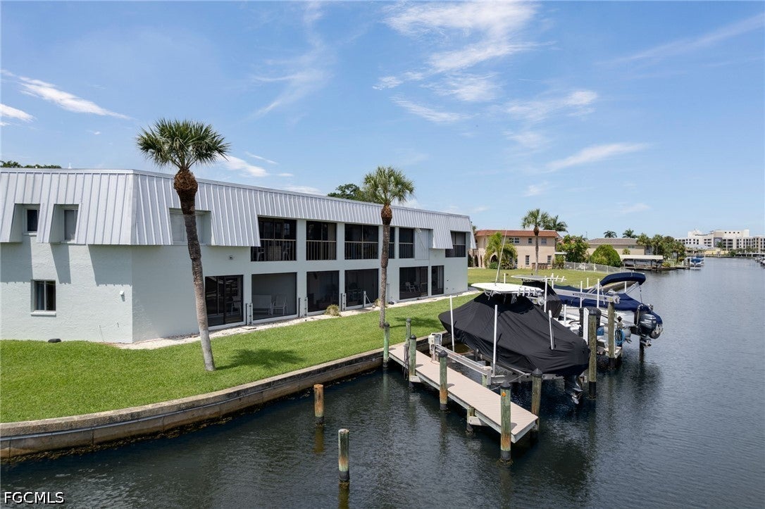 5111 Manor Court 4