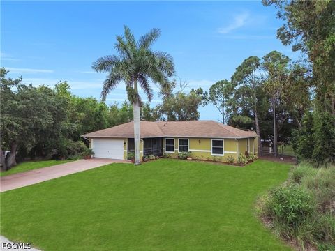 Photo of 8434 Butternut Road, Fort Myers, FL 33967 (MLS # 2026022727)
