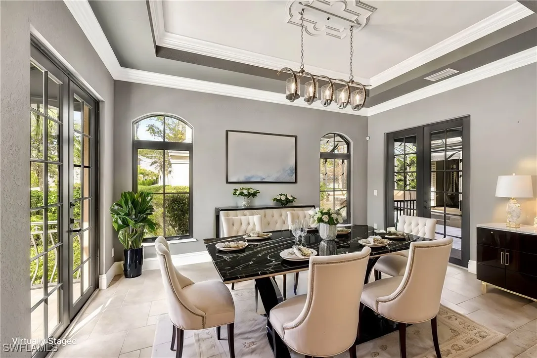 Fort Myers, Florida 33919, United States, 5 Bedrooms Bedrooms, ,5 BathroomsBathrooms,Residential,Pending,132936