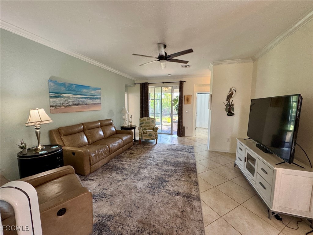 2536 Laurentina Lane