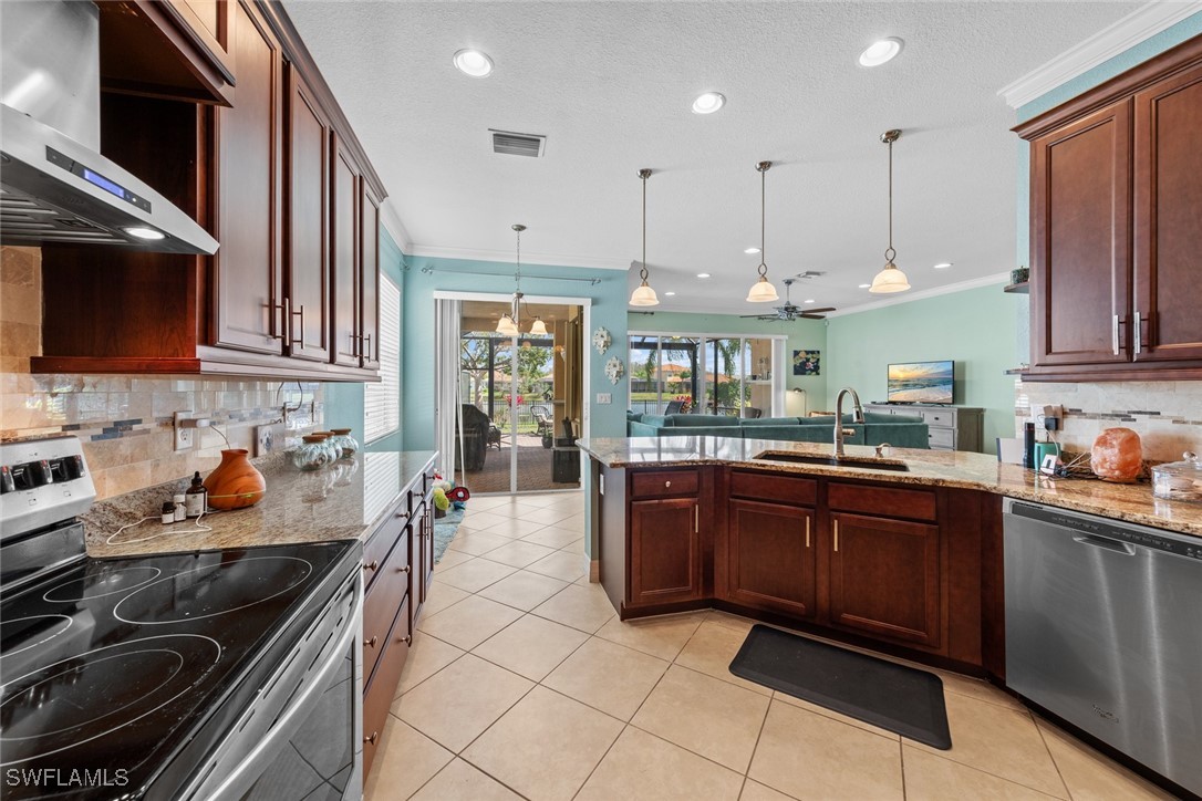 11221 Sparkleberry Drive