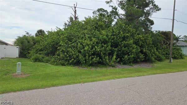 104 LANTANA RD, ROTONDA WEST, FL 33947 - Image 84442eddc6cfe2ddf1f077655b0bfdb7/2295324813
