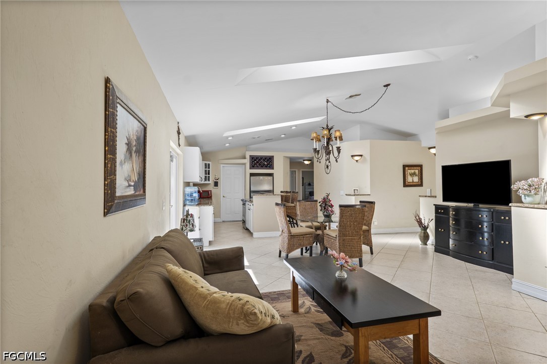 640 Desoto Boulevard S