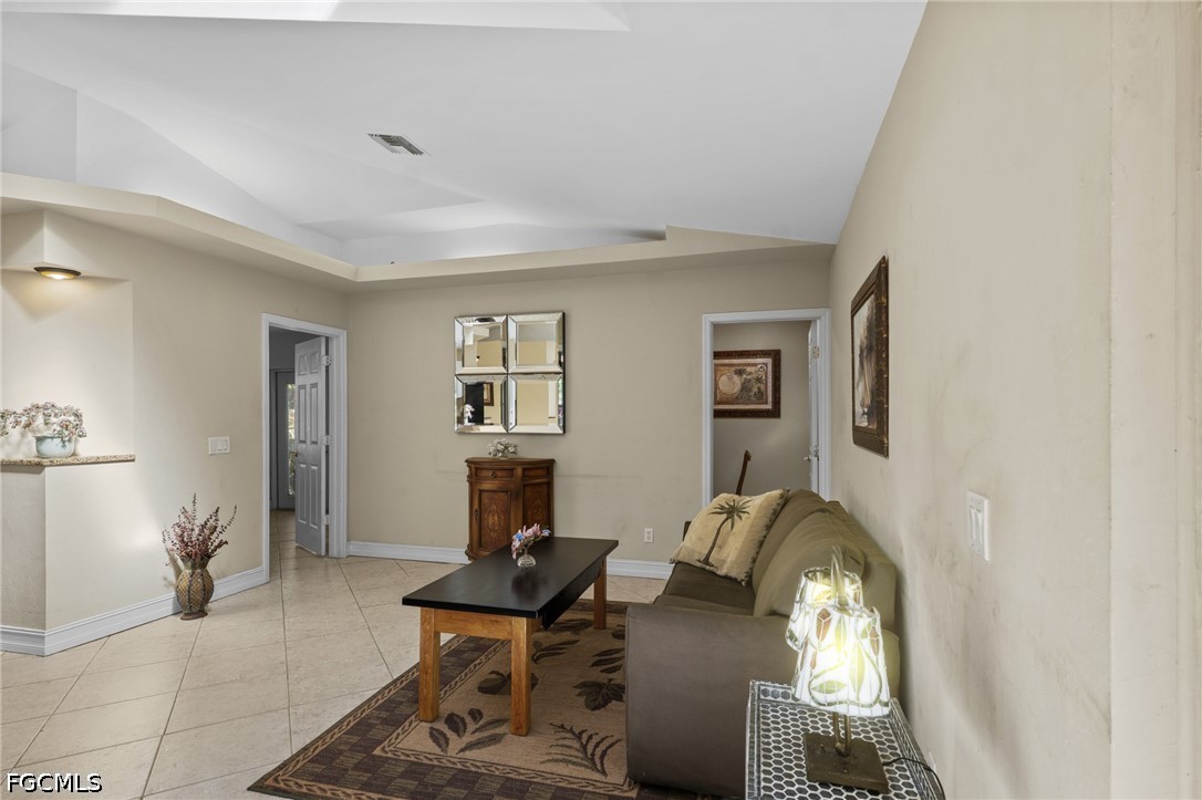 640 Desoto Boulevard S