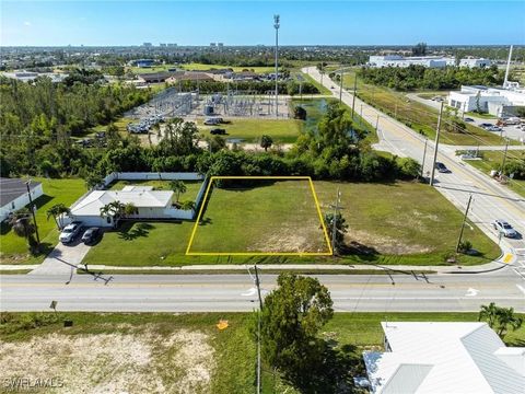 1924 SW 32nd Street Cape Coral FL 33914