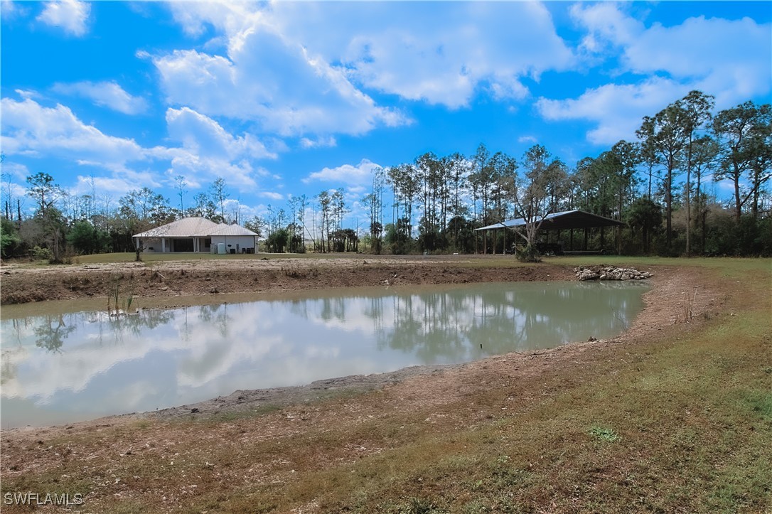19401 Witts End