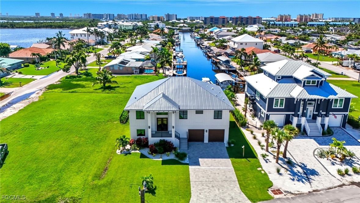 276 Albatross Street