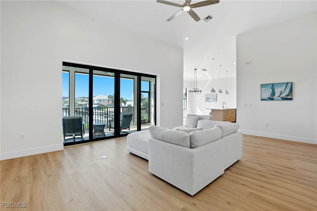 276 Albatross Street