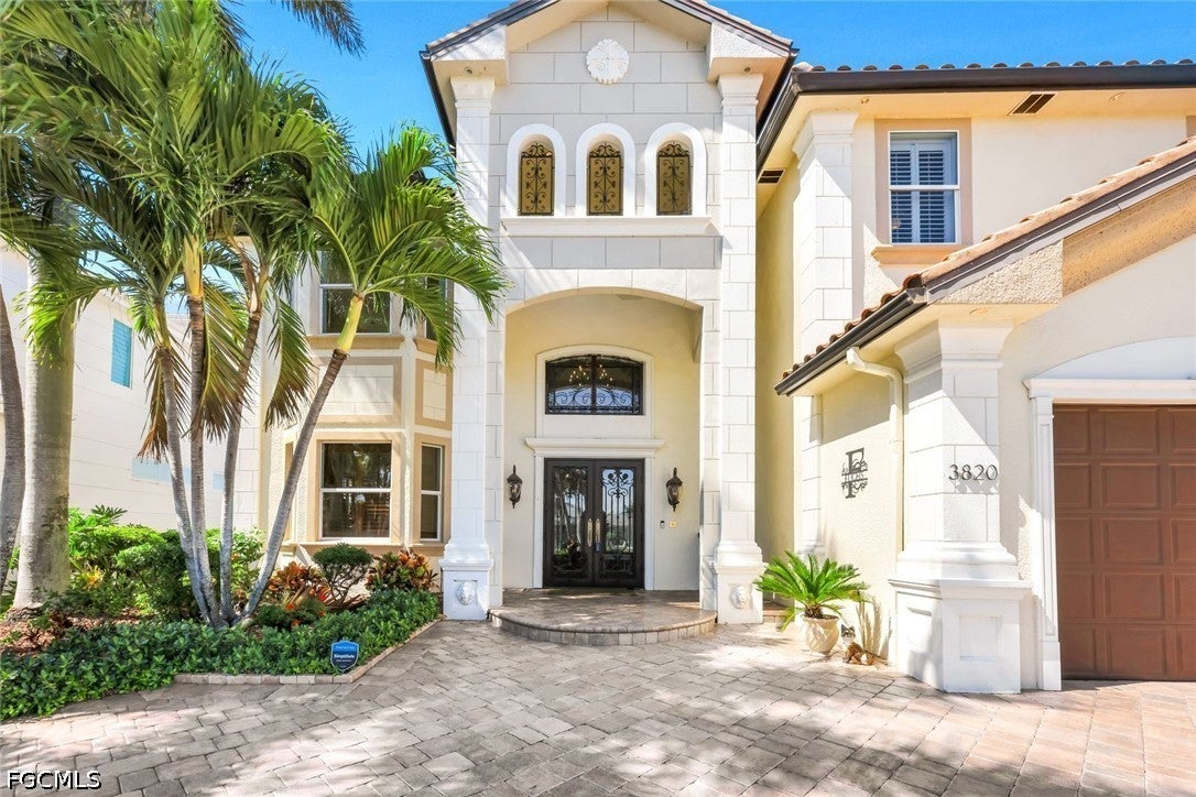 3820 Surfside Boulevard