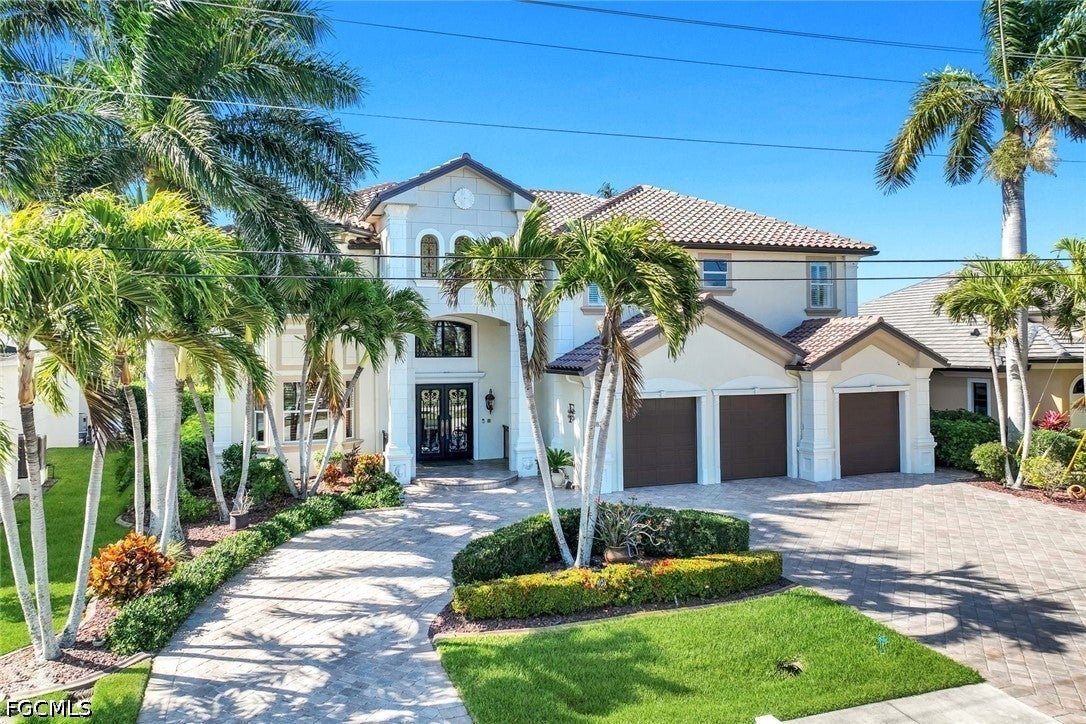 3820 Surfside Boulevard
