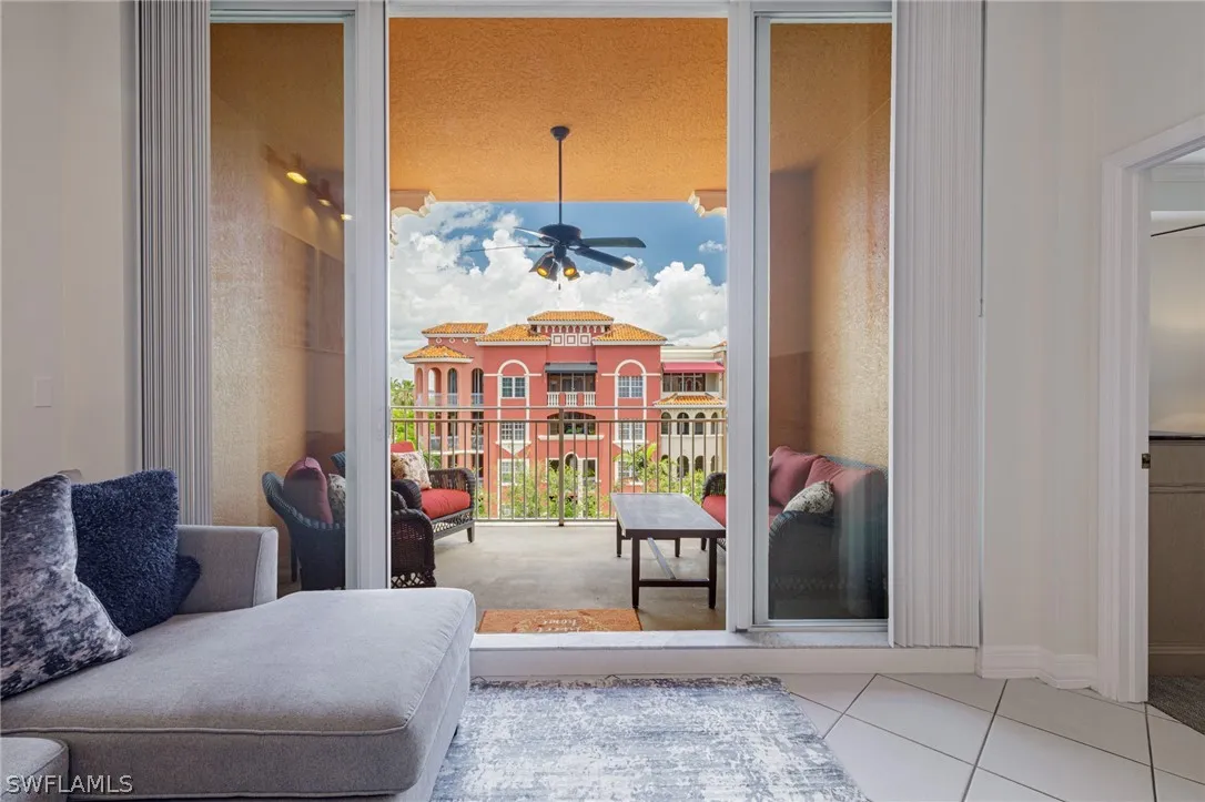 Naples, Florida 34102, United States, 2 Bedrooms Bedrooms, ,2 BathroomsBathrooms,Residential,Active,138566