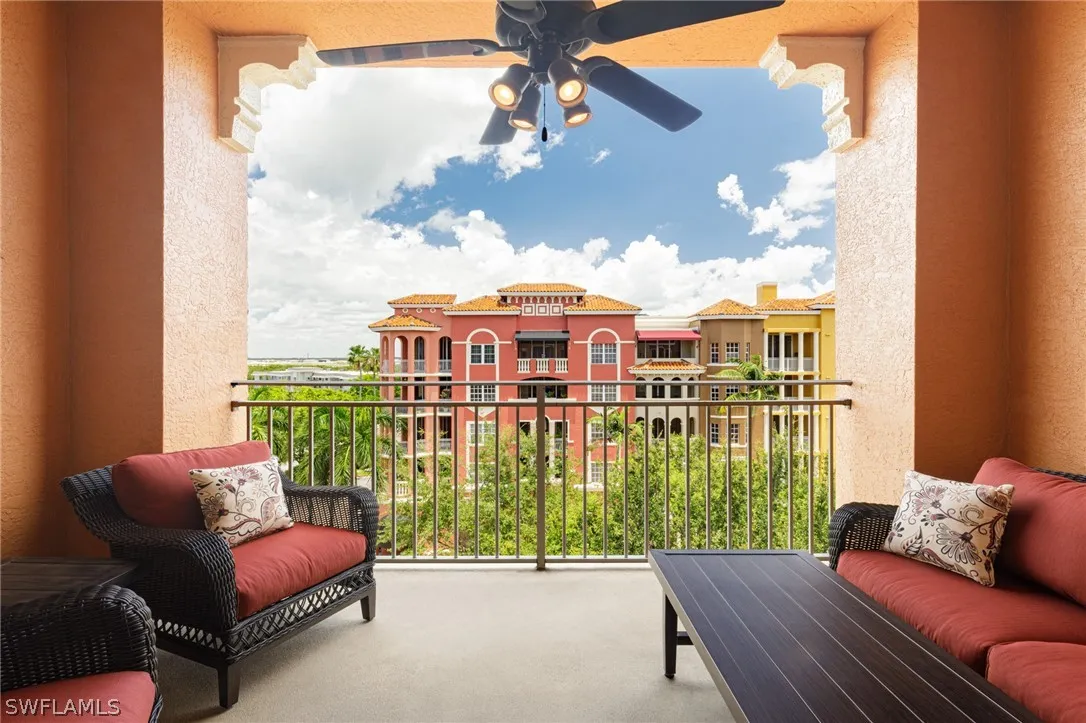 Naples, Florida 34102, United States, 2 Bedrooms Bedrooms, ,2 BathroomsBathrooms,Residential,Active,138566