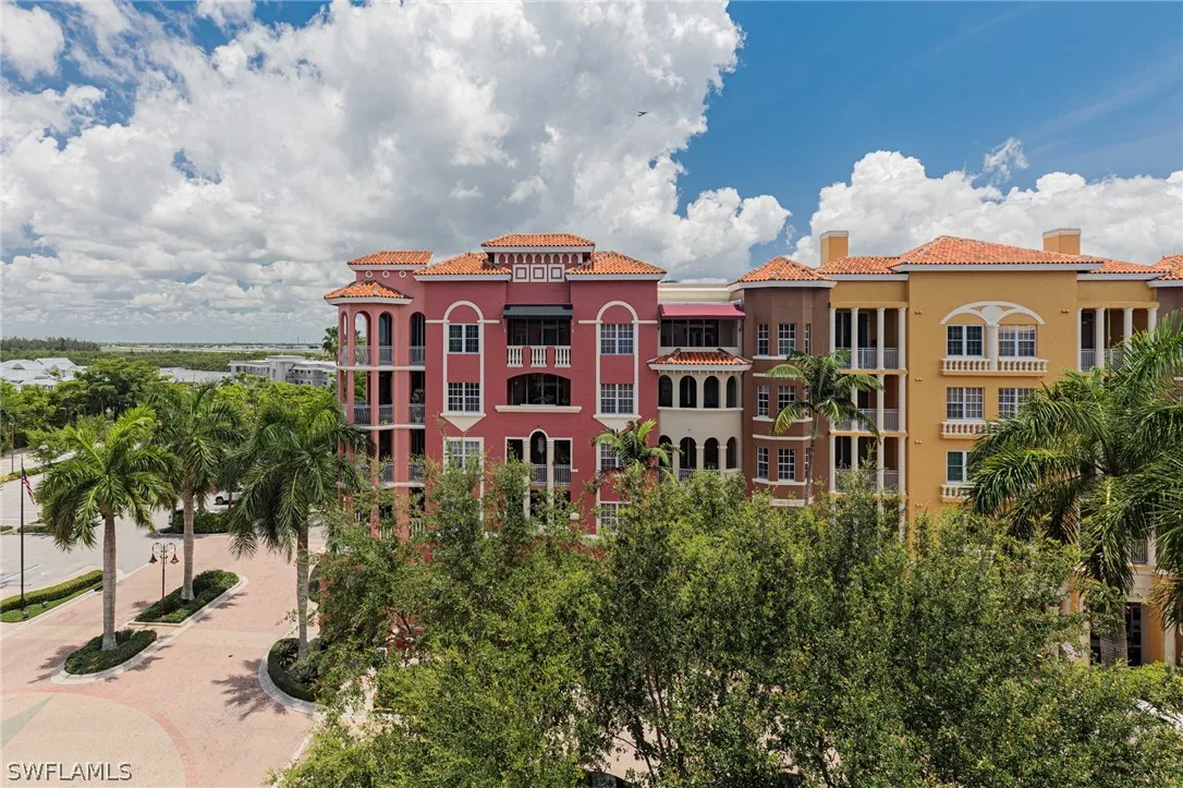 Naples, Florida 34102, United States, 2 Bedrooms Bedrooms, ,2 BathroomsBathrooms,Residential,Active,138566