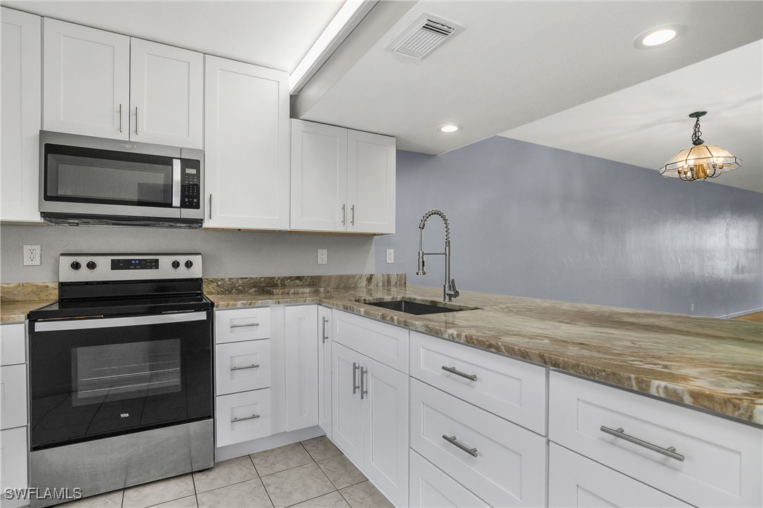 4200 Looking Glass Lane 4207