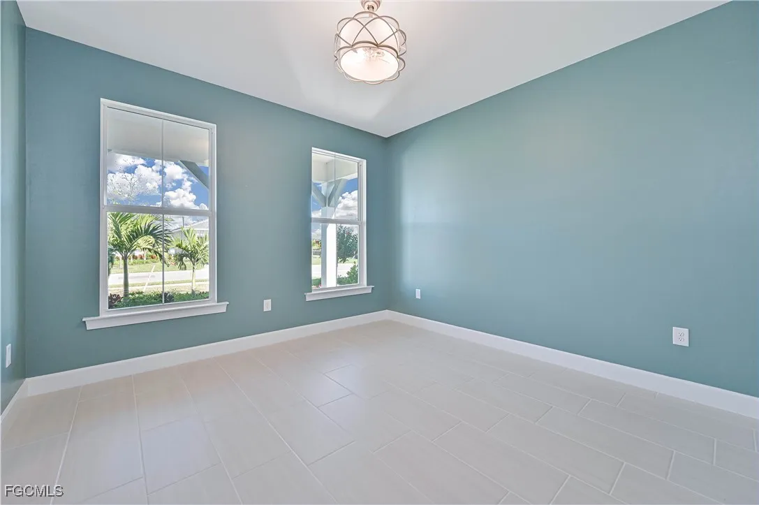 North Fort Myers, Florida 33917, United States, 3 Bedrooms Bedrooms, ,3 BathroomsBathrooms,Residential,Active,247758