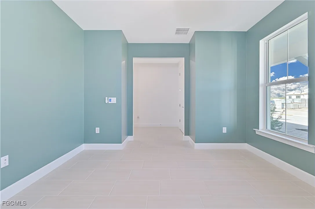 North Fort Myers, Florida 33917, United States, 3 Bedrooms Bedrooms, ,3 BathroomsBathrooms,Residential,Active,247758