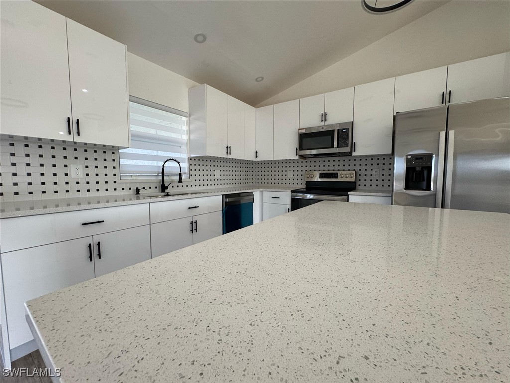 3408 SW 17th Place