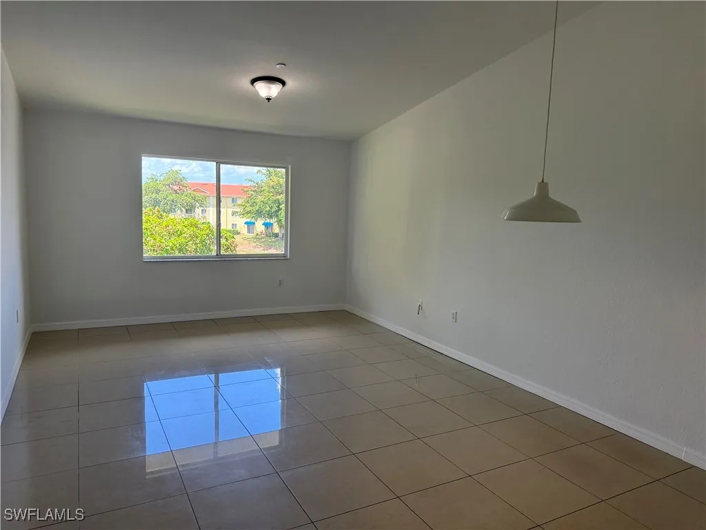 Naples, Florida 34119, United States, 2 Bedrooms Bedrooms, ,1 BathroomBathrooms,Residential,Active,213183