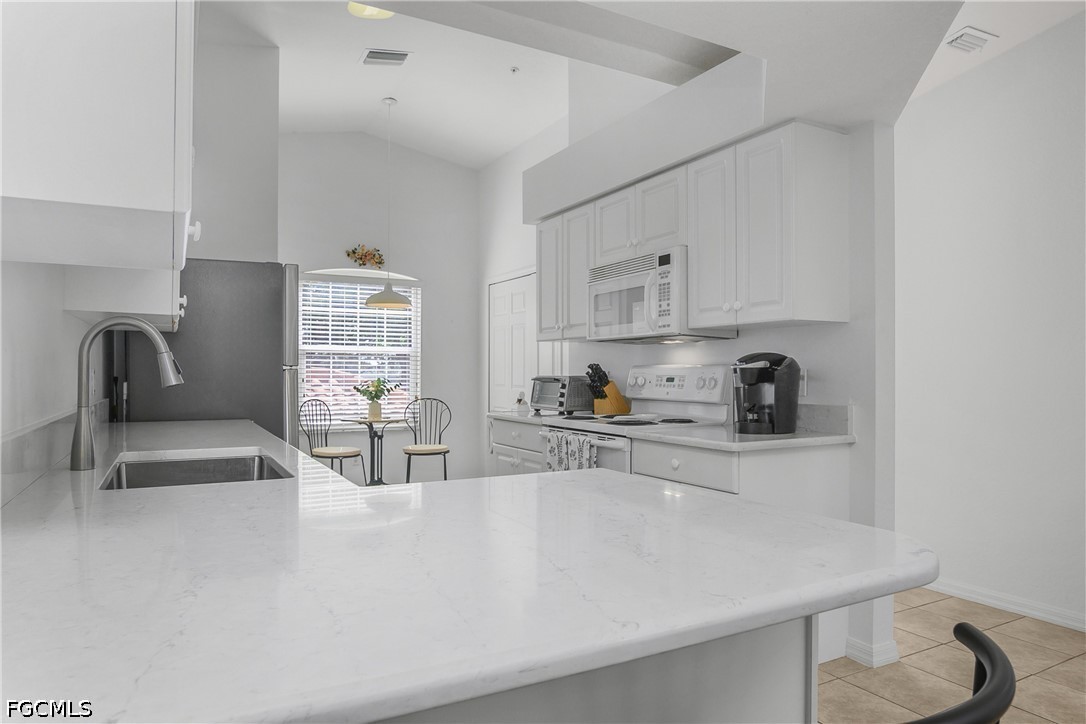 26800 Rosewood Pointe Lane 204