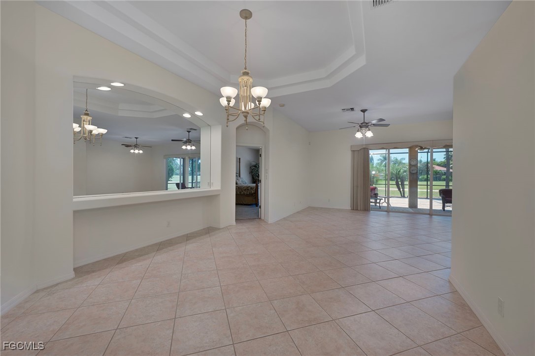 9239 Spanish Moss Way