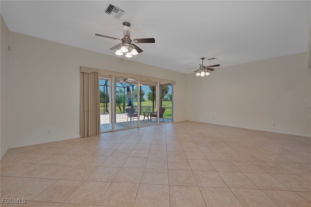 9239 Spanish Moss Way