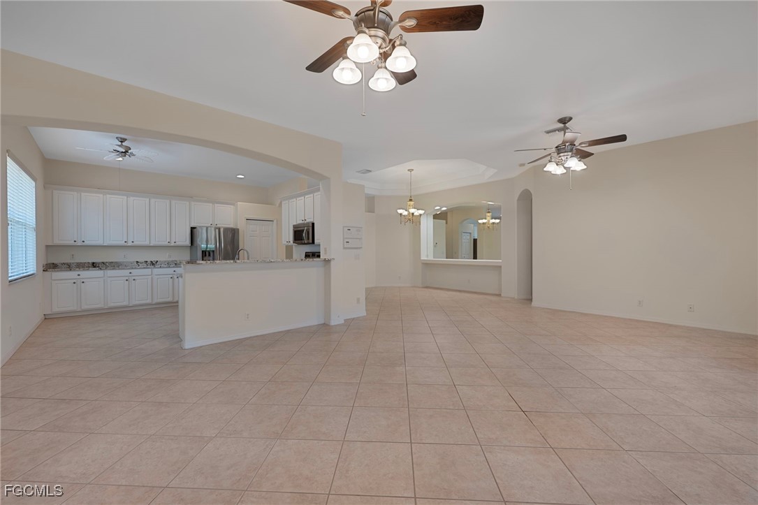 9239 Spanish Moss Way