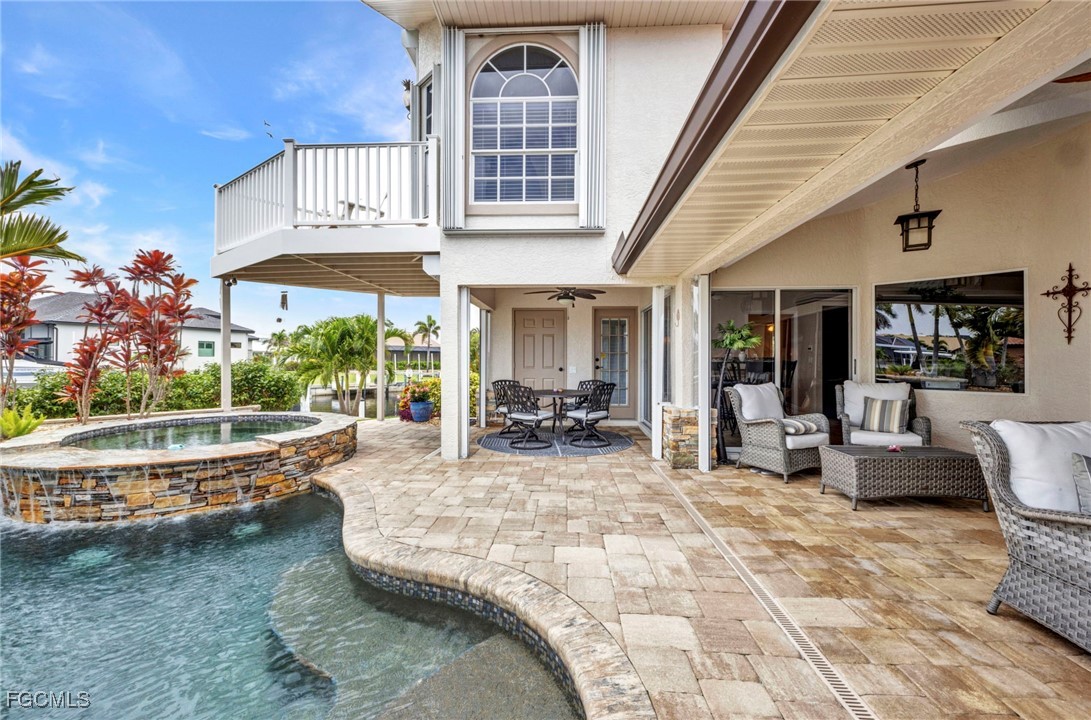 250 Freeport Court NW