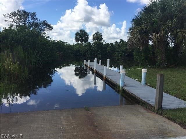 community boat ramp