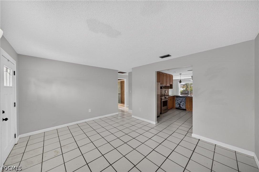 5227 Coronado Parkway