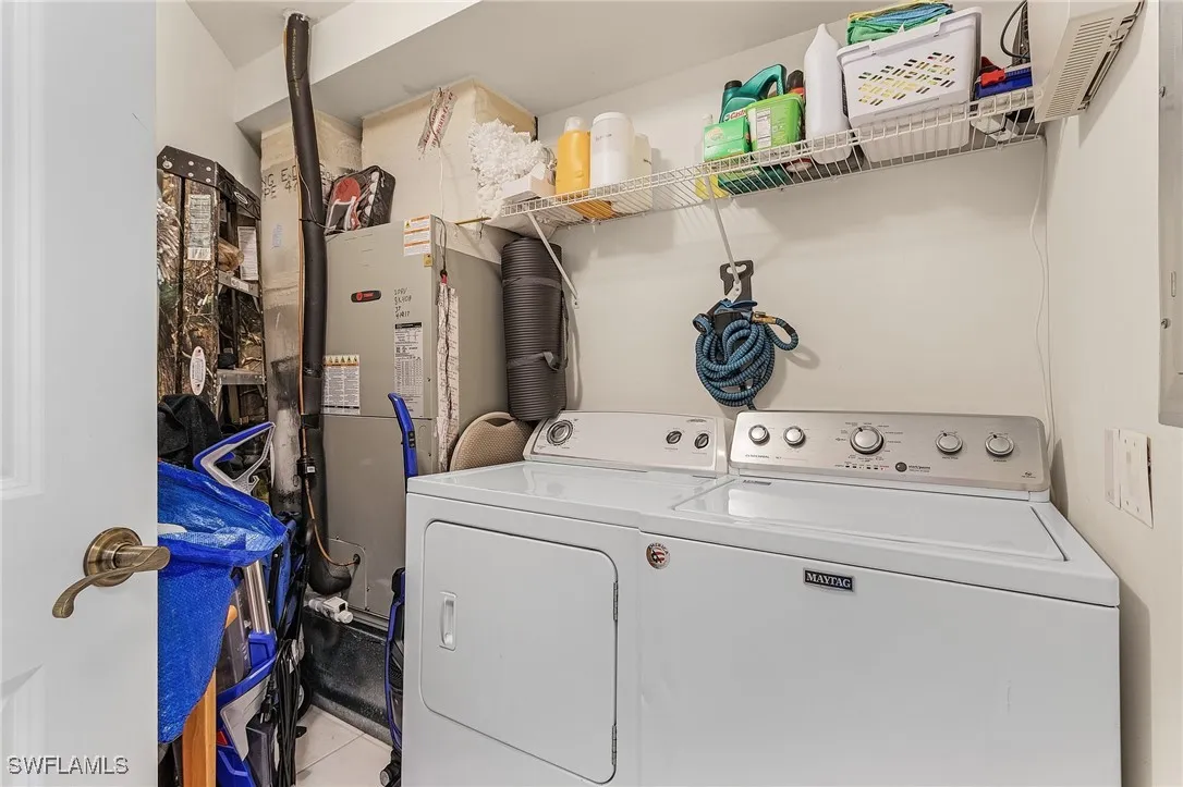 Fort Myers, Florida 33916, United States, 3 Bedrooms Bedrooms, ,2 BathroomsBathrooms,Residential,Active,38660