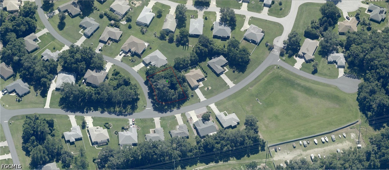 3141 N CANTERBURY LAKE Drive