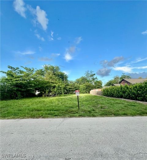 2317 Altamont Avenue Fort Myers FL 33901