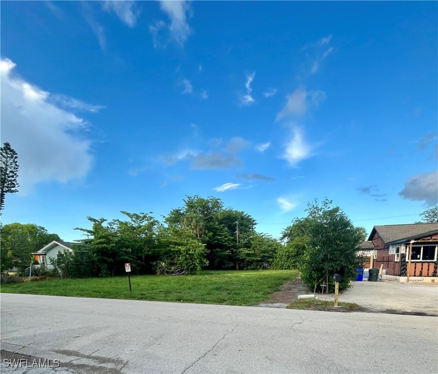 2317 Altamont Avenue