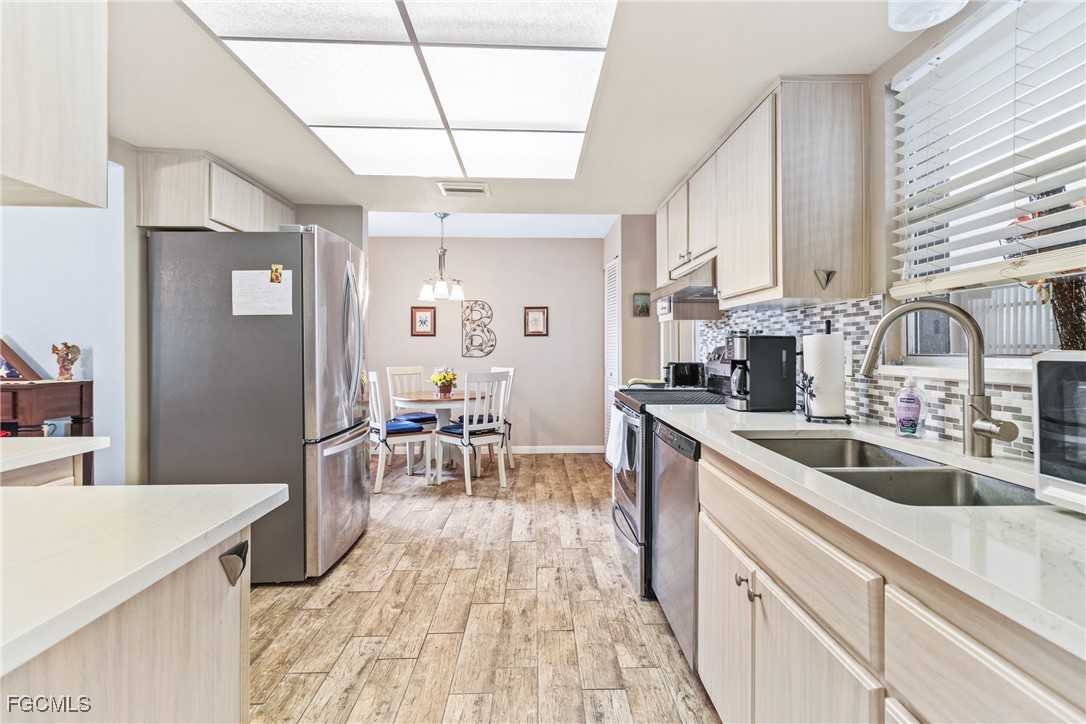5549 Boynton Lane